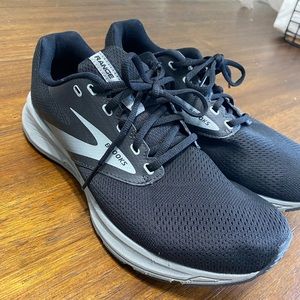 Mens Brooks New! 10.5